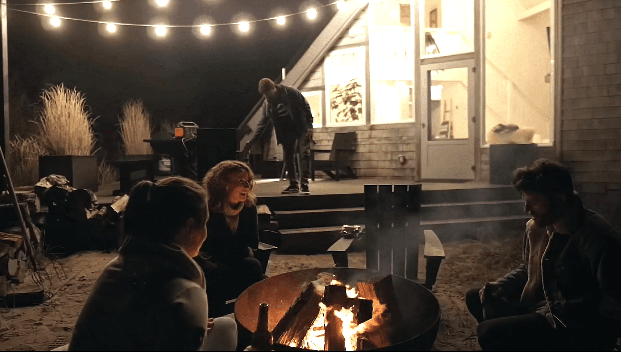 4 Best Solar Generators For Off-Grid Living [2026 Updated] - Jackery