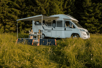Benefits of Solar Power Generators for Camper Vans and RVs - Jackery