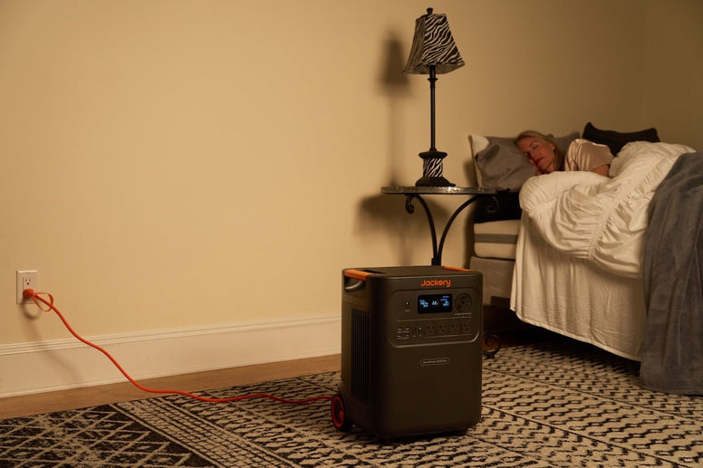 Can You Charge and Use a Jackery at the Same Time - Jackery