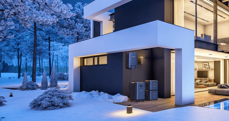 How Do Whole-House Surge Protectors Interact With Solar Generator Backup? - Jackery