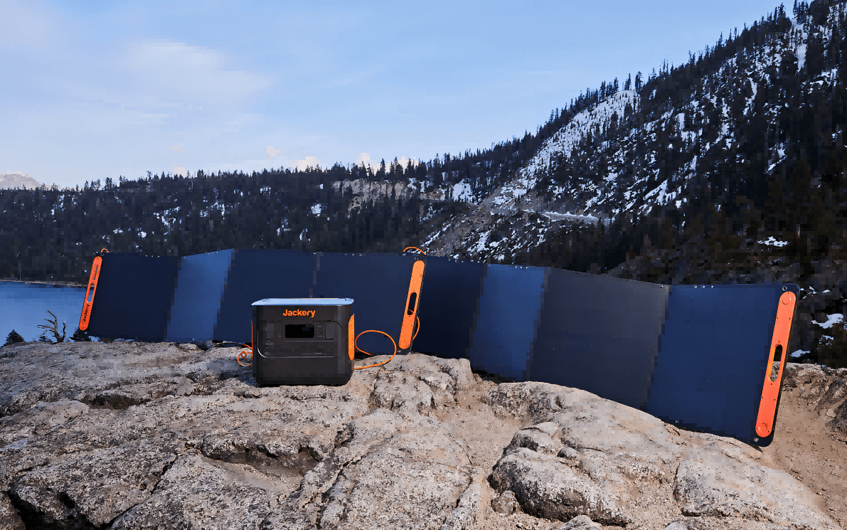 How to Charge a Battery from Solar Panels