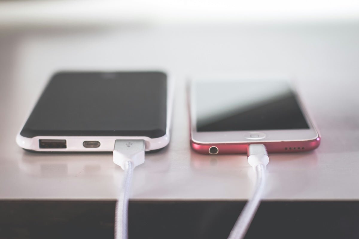 How to Charge a Portable Charger [Ultimate Guide 2024]