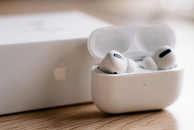 How to Charge AirPods Pro [Ultimate Guide 2024] - Jackery