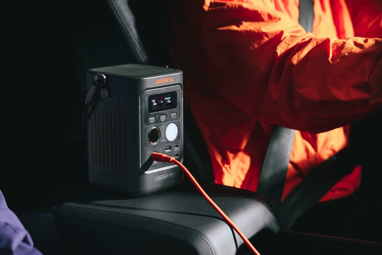 How to Charge the Jackery Explorer 300D via Wall Outlet, Solar Panels, and Car Adapter - Jackery