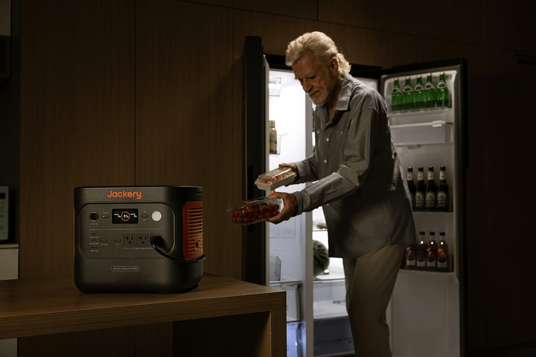 Navigating Outages: Why a Power Station Box is Better Than Gas - Jackery