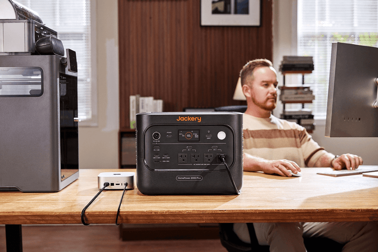 The Jackery device does not automatically reconnect after the WiFi network is disconnected and restored. - Jackery