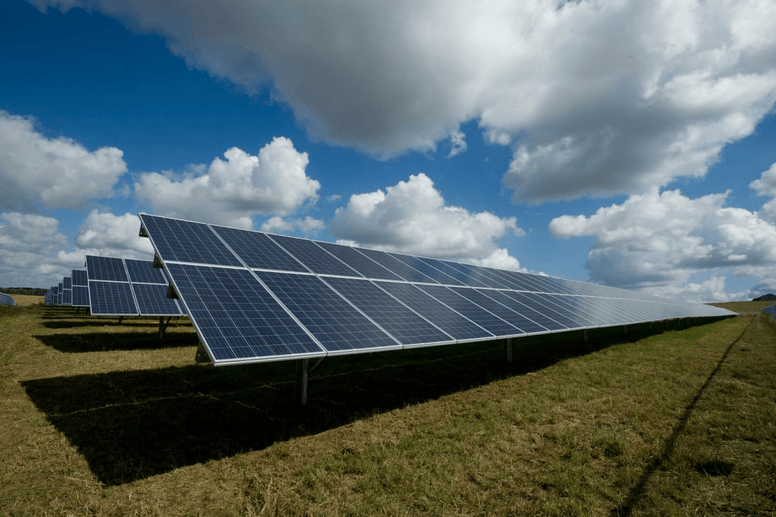 Ultimate Guide to 4kW Solar System: Basics, Cost & Electricity - Jackery