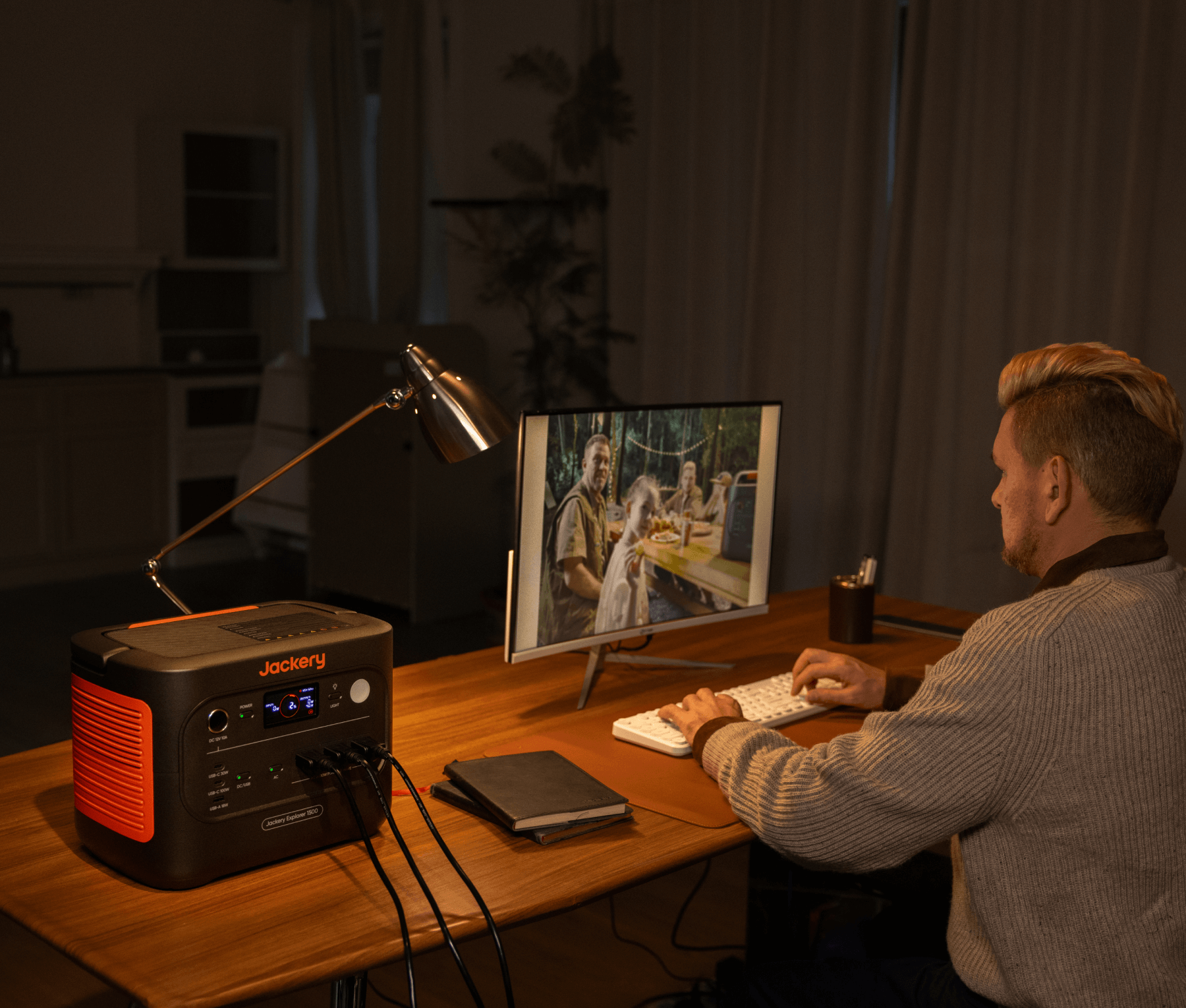 Jackery Explorer 1500 v2 Portable Power Station